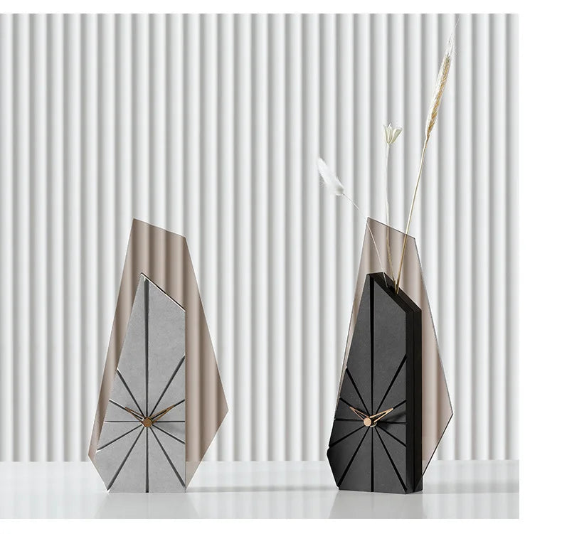 Elegant geometric desk clock - Soarley three-quarter angle