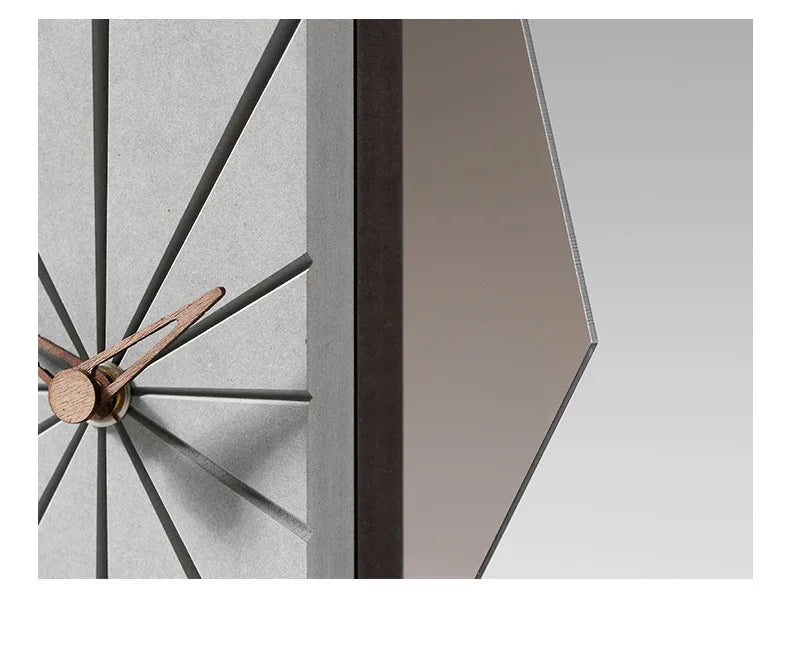 Premium Design Desk Clock - Soarley close-up detail